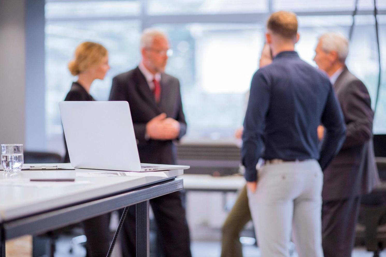 Applicazione pratica di materiali professionali per effetti speciali cinematografici